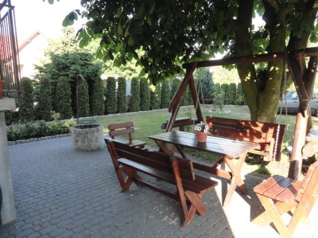 Pokoje I Domek Letniskowy Pod Kasztanem Jastarnia Exterior photo